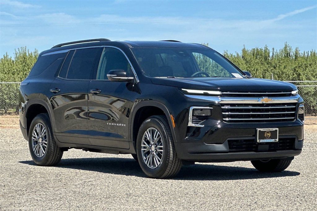 2026 Chevrolet Traverse photo 7