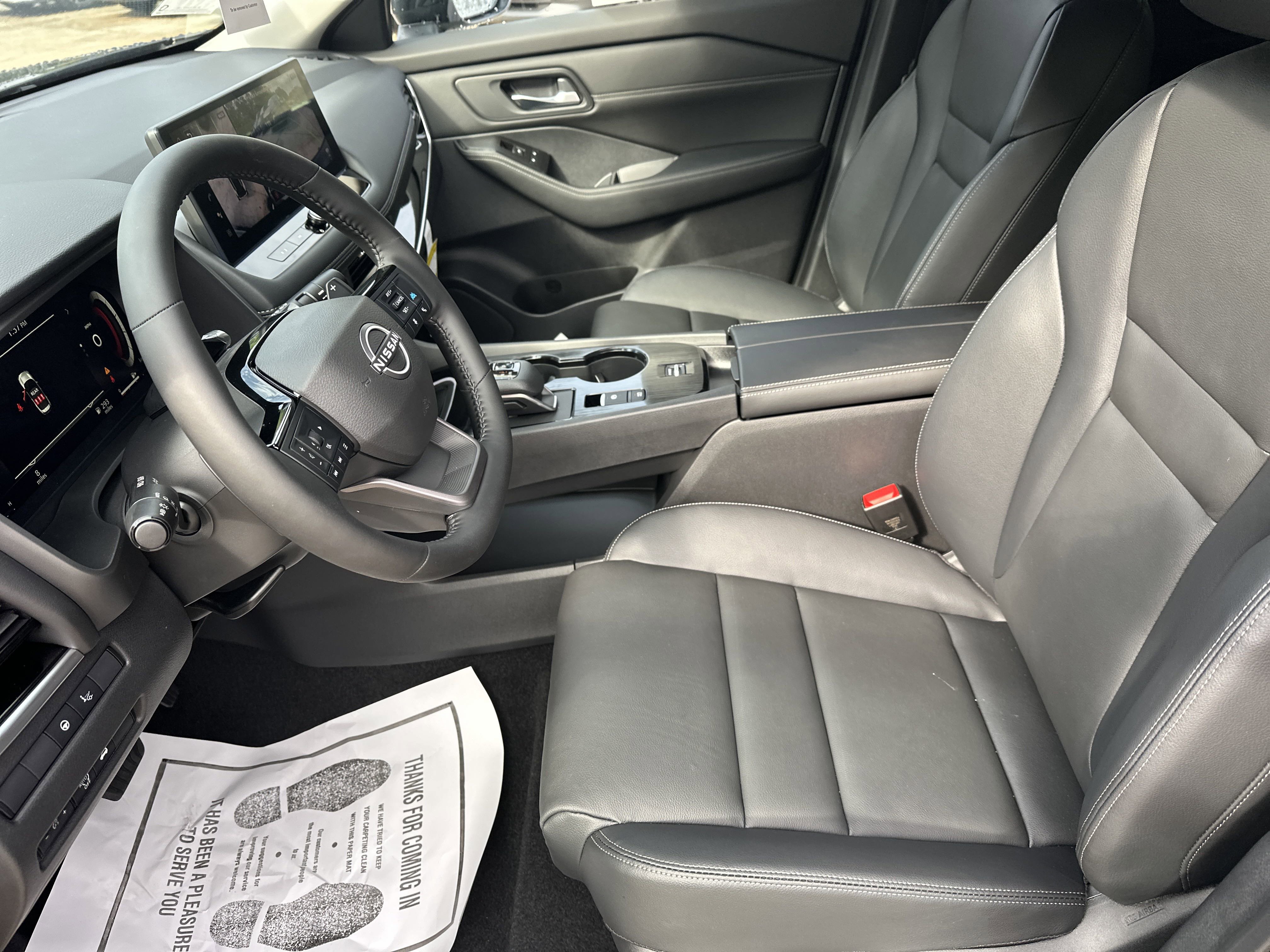 2025 Nissan Rogue SL photo 3