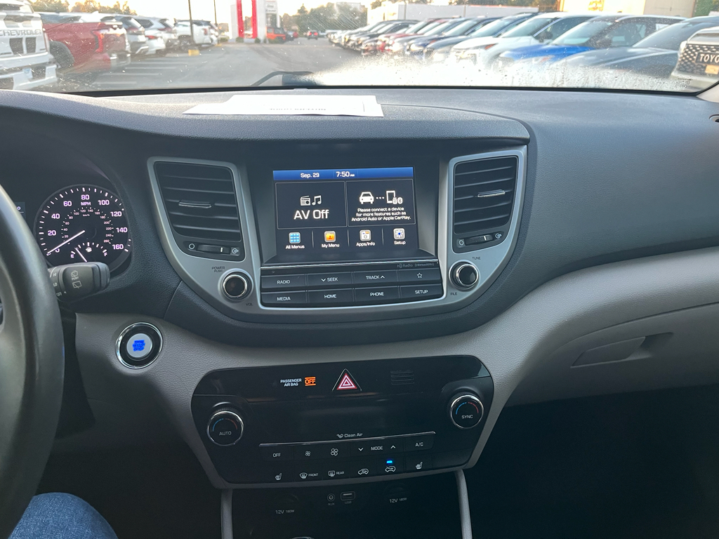 2018 Hyundai Tucson Value photo 5