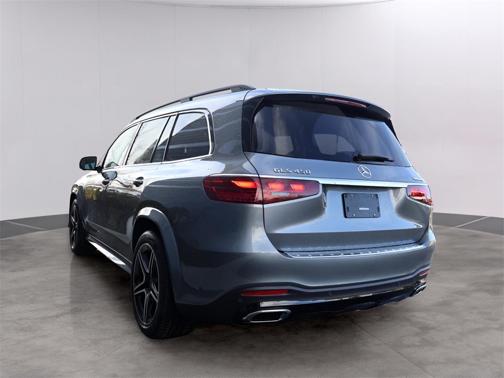 2025 Mercedes Benz GLS 450 4MATIC photo 6