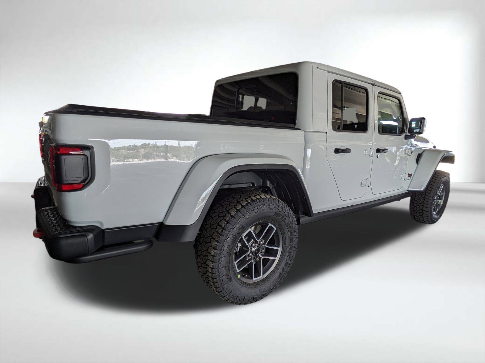 2025 Jeep Gladiator Mojave photo 3