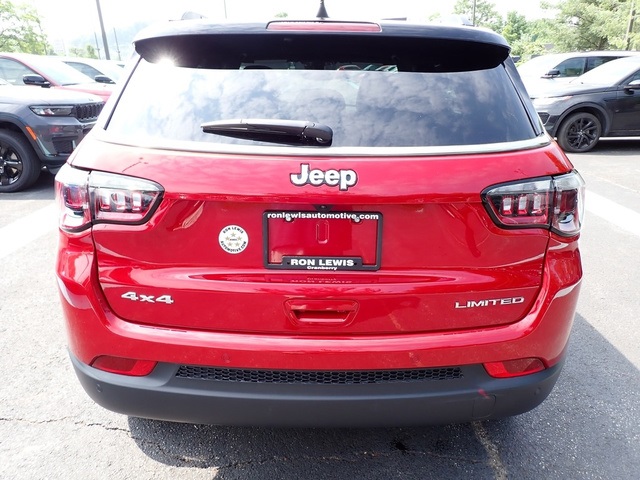 2025 Jeep Compass Limited photo 4