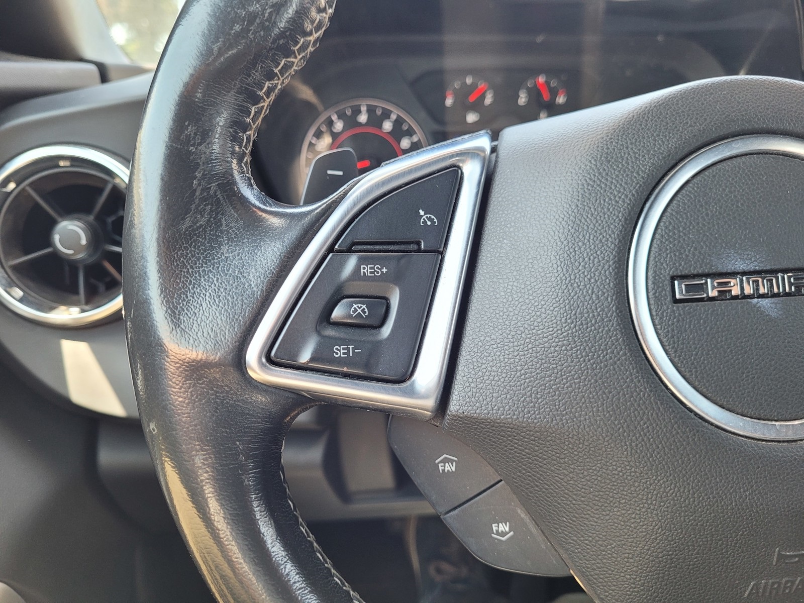 2022 Chevrolet Camaro 1LT photo 19