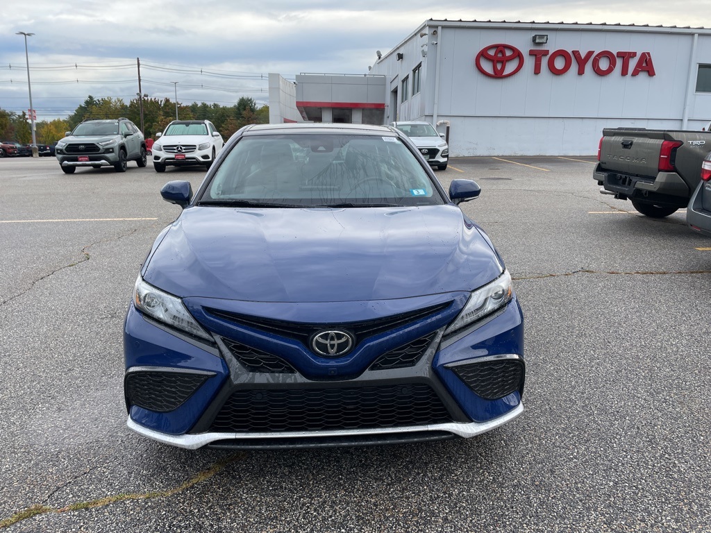 2023 Toyota Camry XSE V6 photo 2