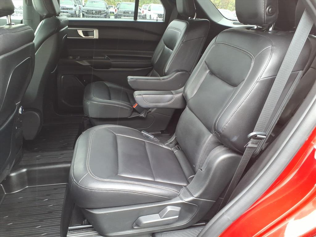 2020 Ford Explorer XLT photo 8