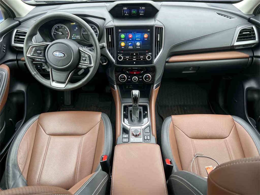 2022 Subaru Forester Touring photo 12