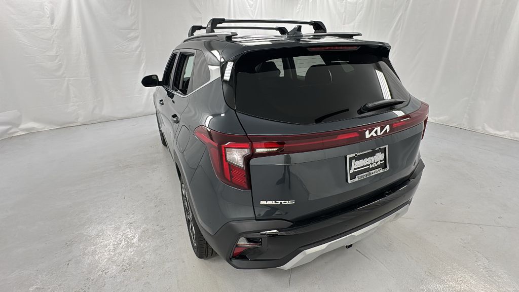 2026 Kia Seltos SX photo 5