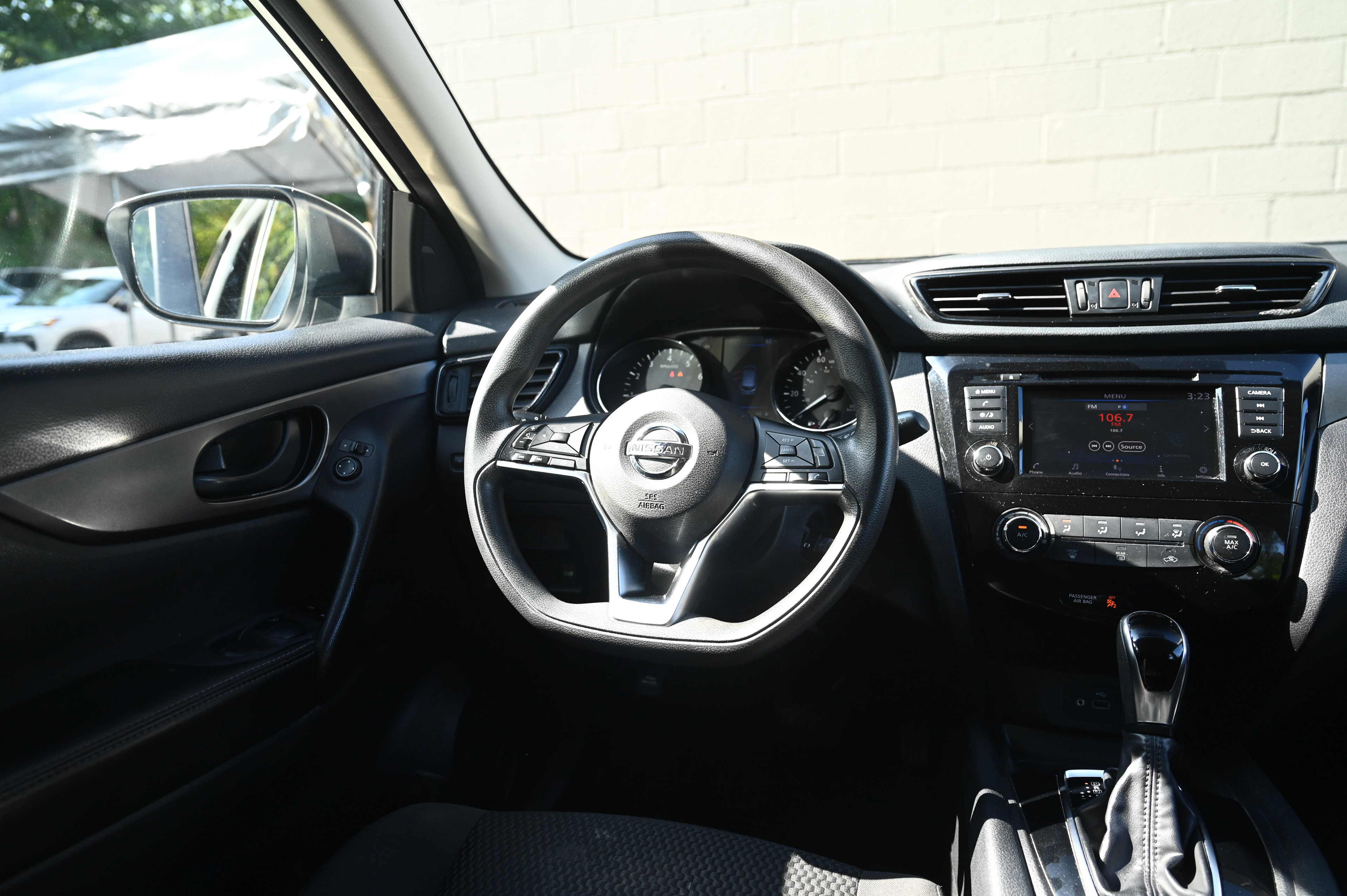 2019 Nissan Rogue Sport S photo 28