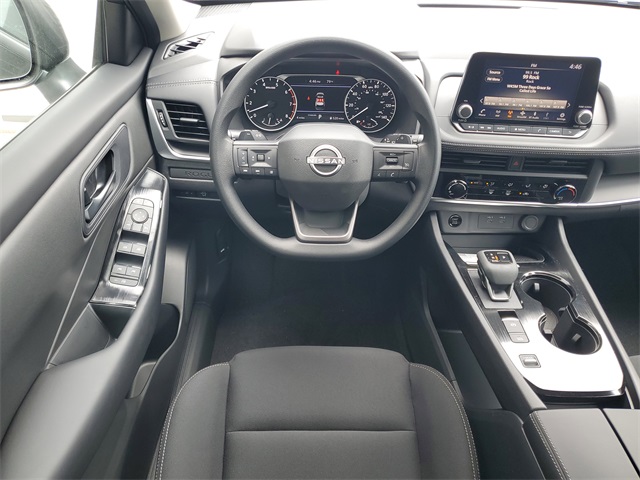2025 Nissan Rogue S photo 17