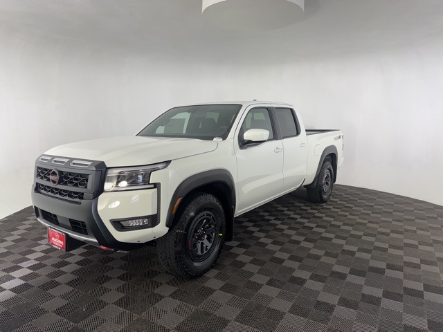 2025 Nissan Frontier Crew Cab PRO-4X photo 3