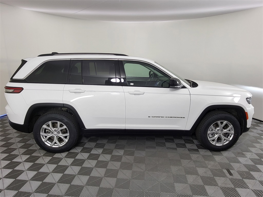 2023 Jeep Grand Cherokee Limited photo 4