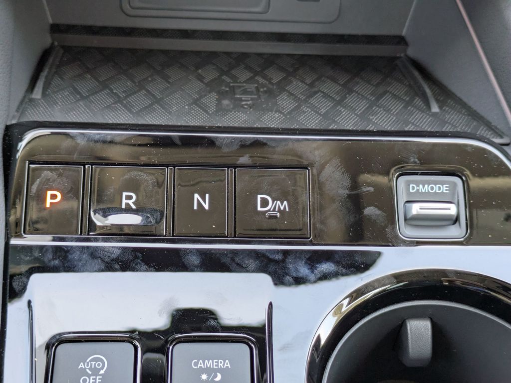 2025 Nissan Murano SL photo 15