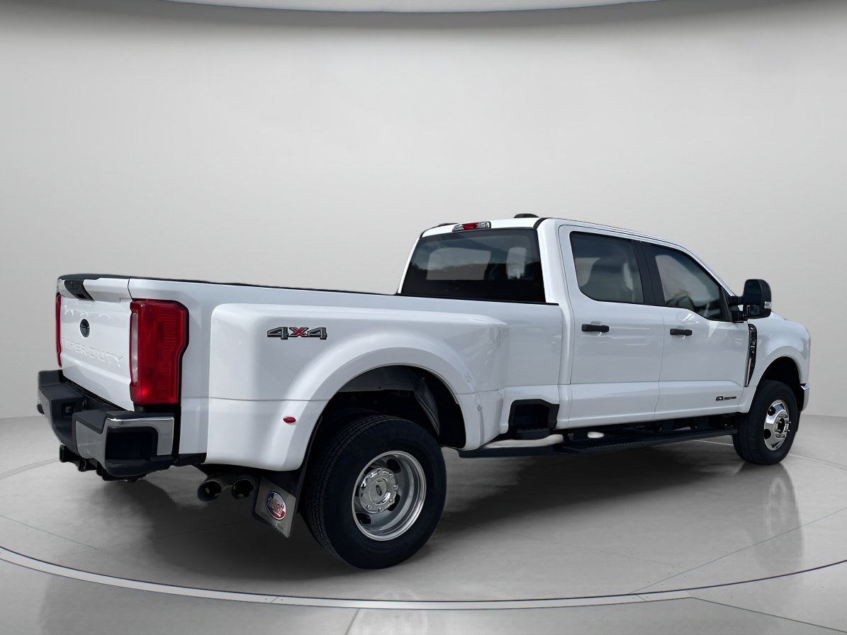 2024 Ford F-350 XL photo 3