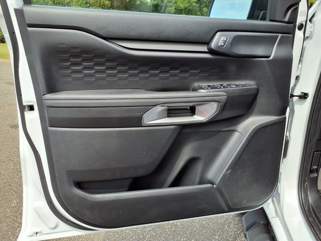 2025 Ford Ranger XLT photo 2