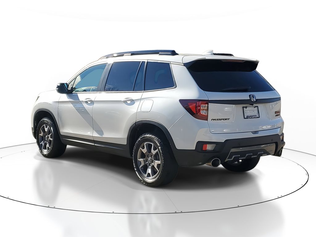 2022 Honda Passport TrailSport photo 2