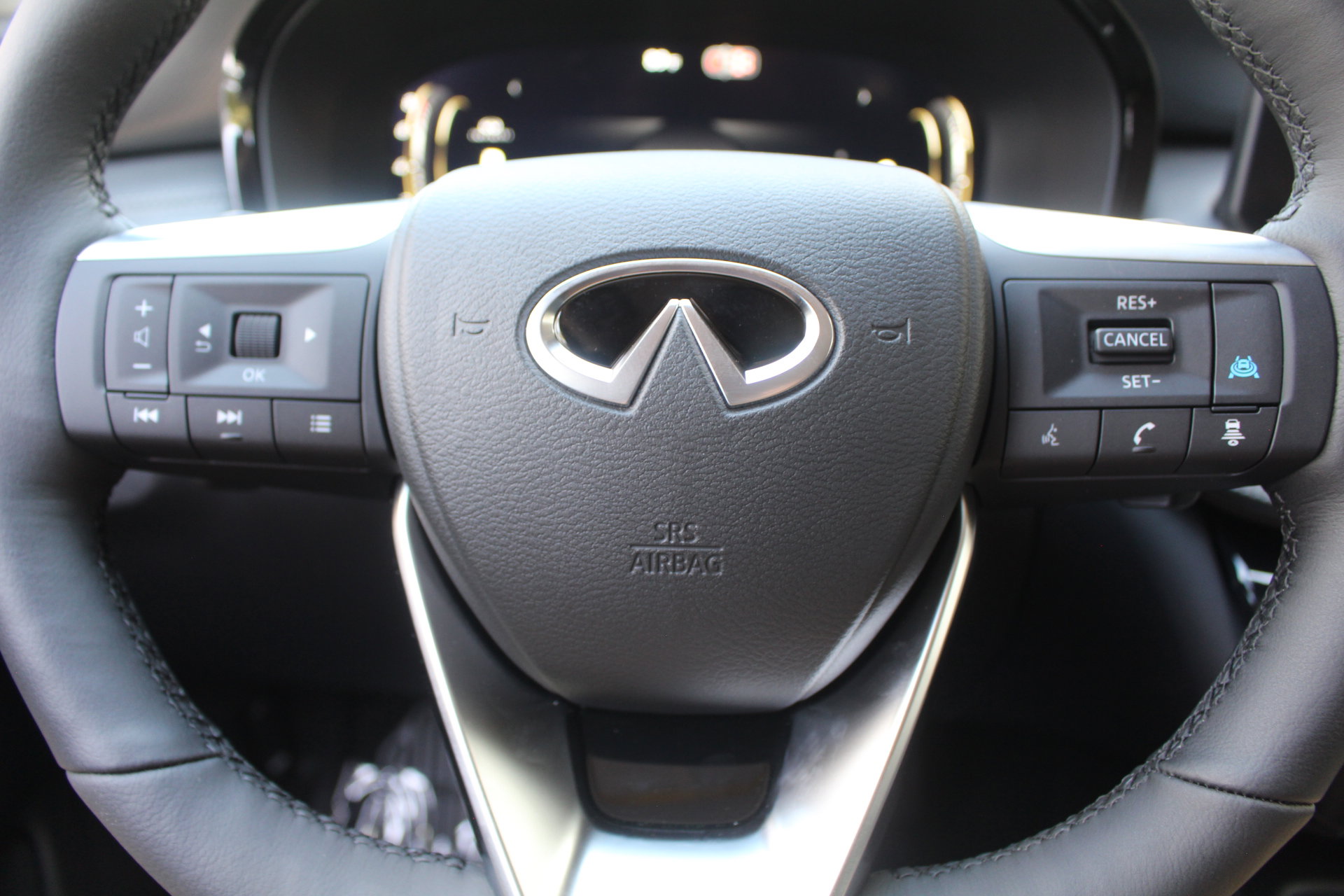2026 Infiniti QX60 Luxe photo 21