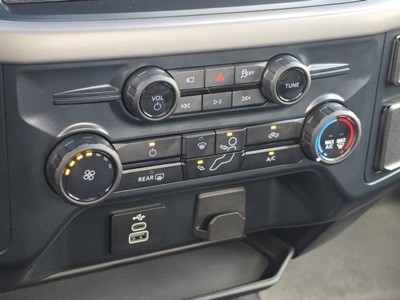 2025 Ford F-150 XL photo 14