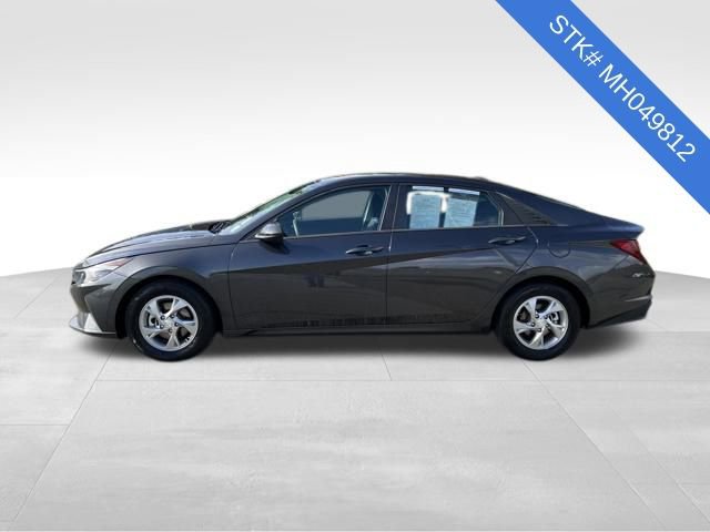 2021 Hyundai Elantra SE photo 4