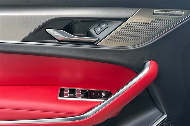 2024 Jaguar F-PACE P250 R-Dynamic S photo 10