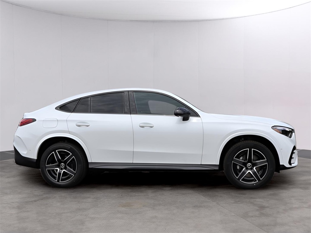 2025 Mercedes Benz GLC 300 Coupe photo 4