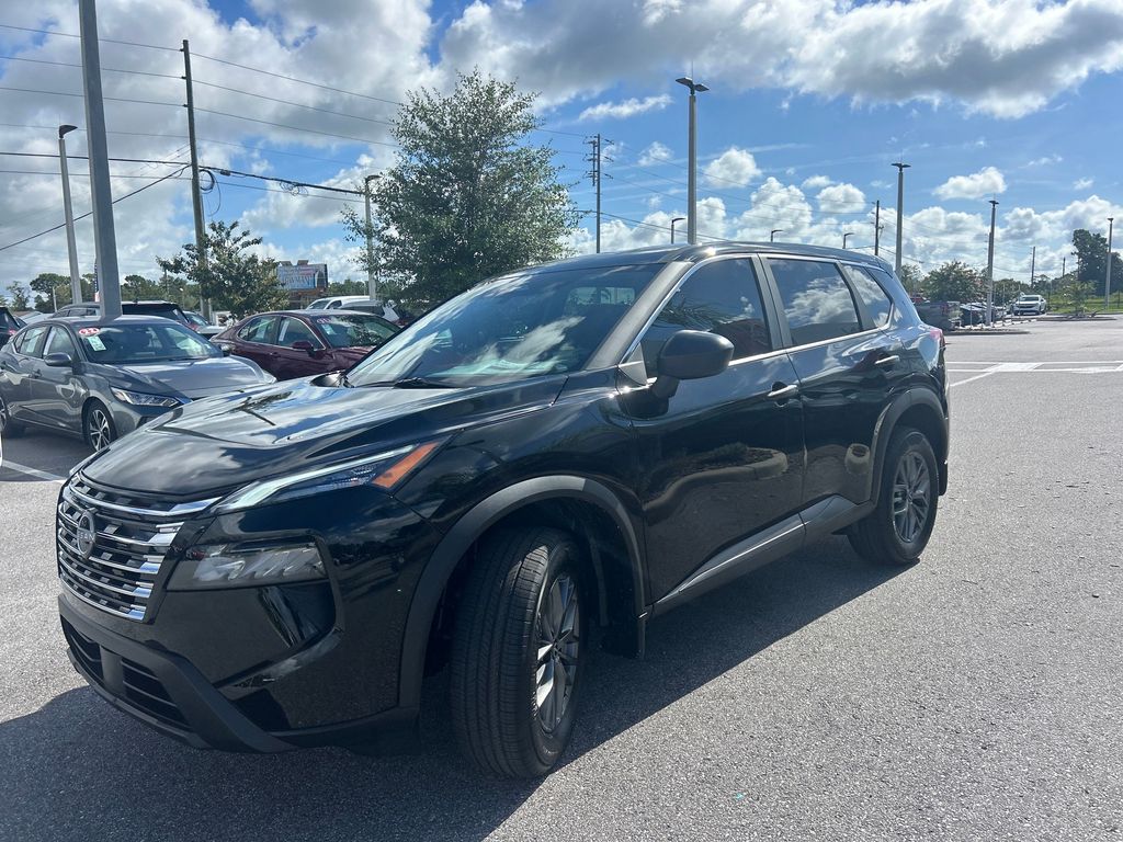 2026 Nissan Rogue S photo 2