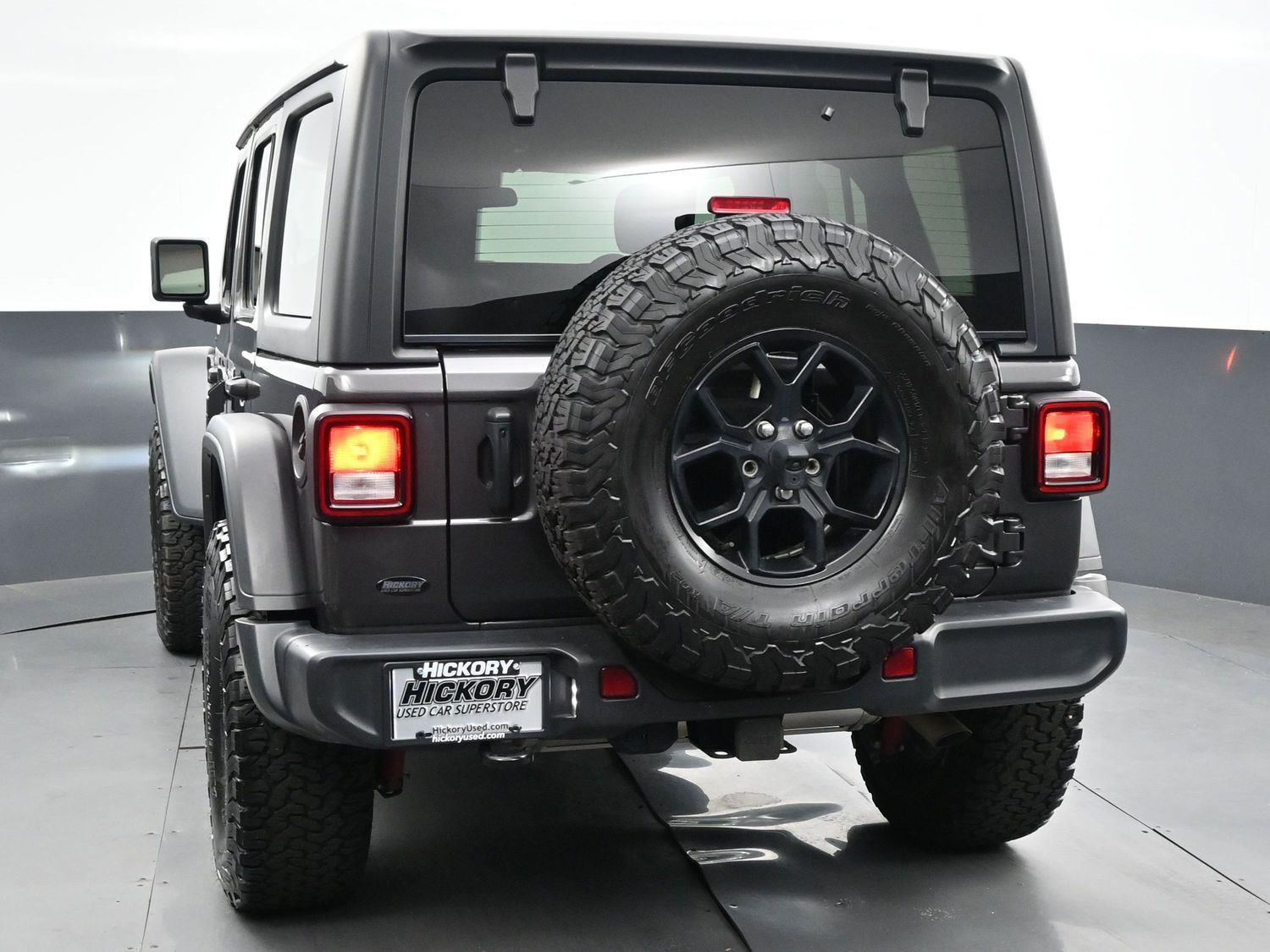2024 Jeep Wrangler Willys photo 6