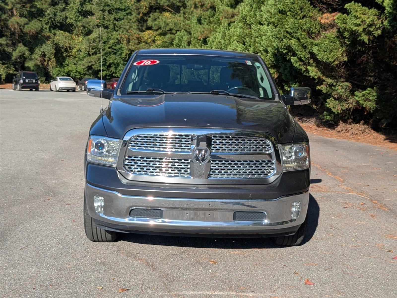 2016 Ram 1500 Laramie photo 4