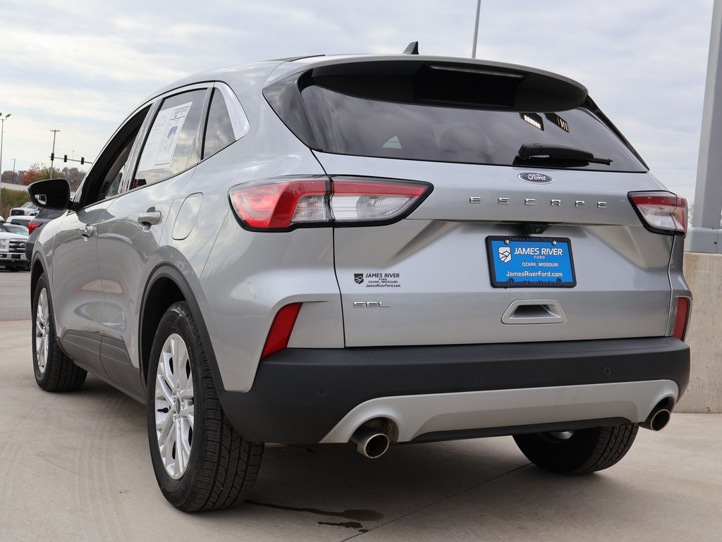 2022 Ford Escape SEL photo 3