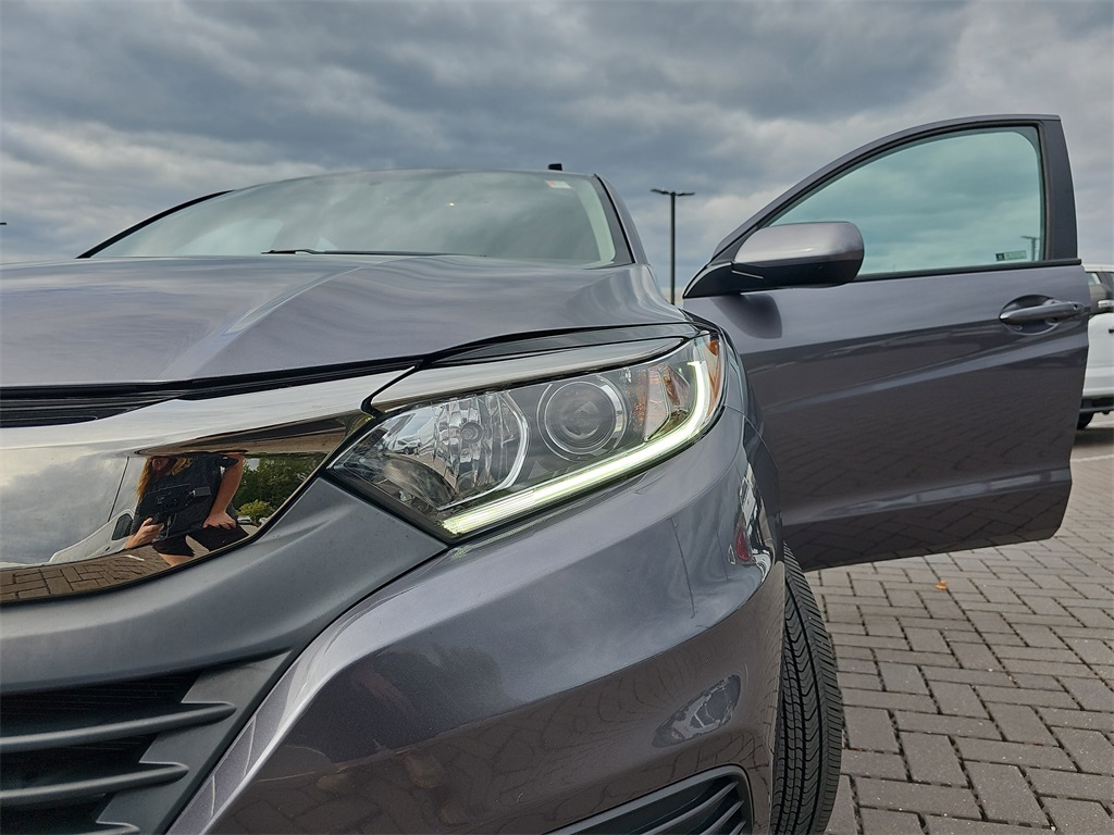2022 Honda HR-V LX photo 26