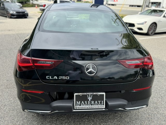 2025 Mercedes Benz CLA 250 photo 4