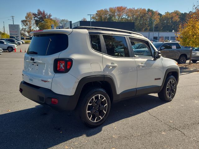 2023 Jeep Renegade Trailhawk photo 3