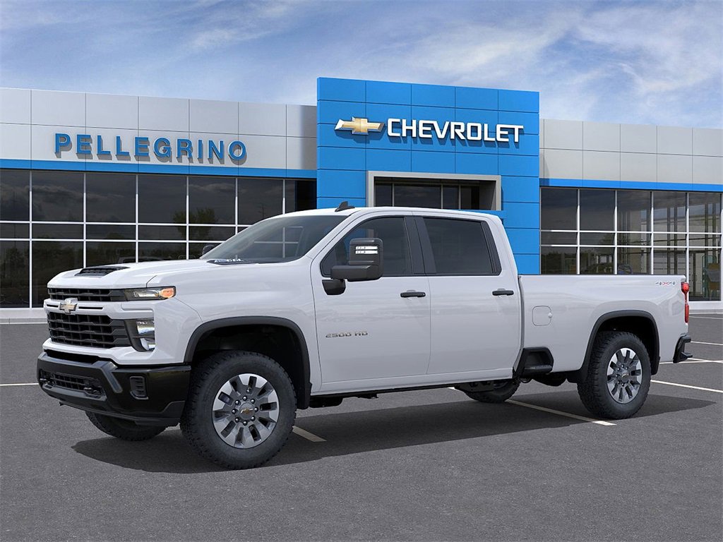 2026 Chevrolet Silverado 2500HD Custom photo 2