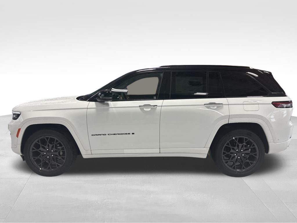 2025 Jeep Grand Cherokee Summit Reserve photo 2