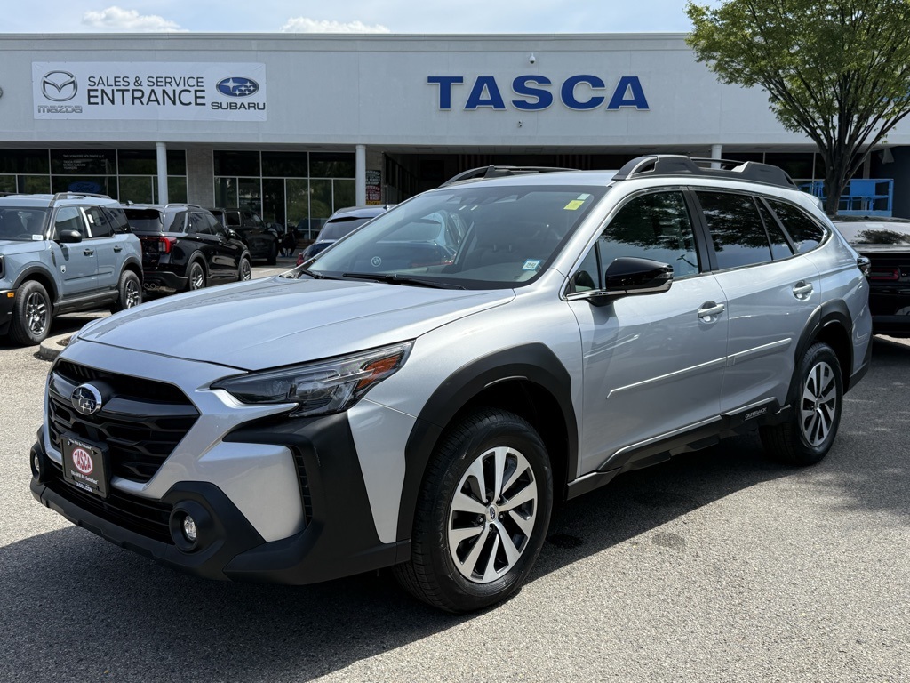 2023 Subaru Outback Premium's photo