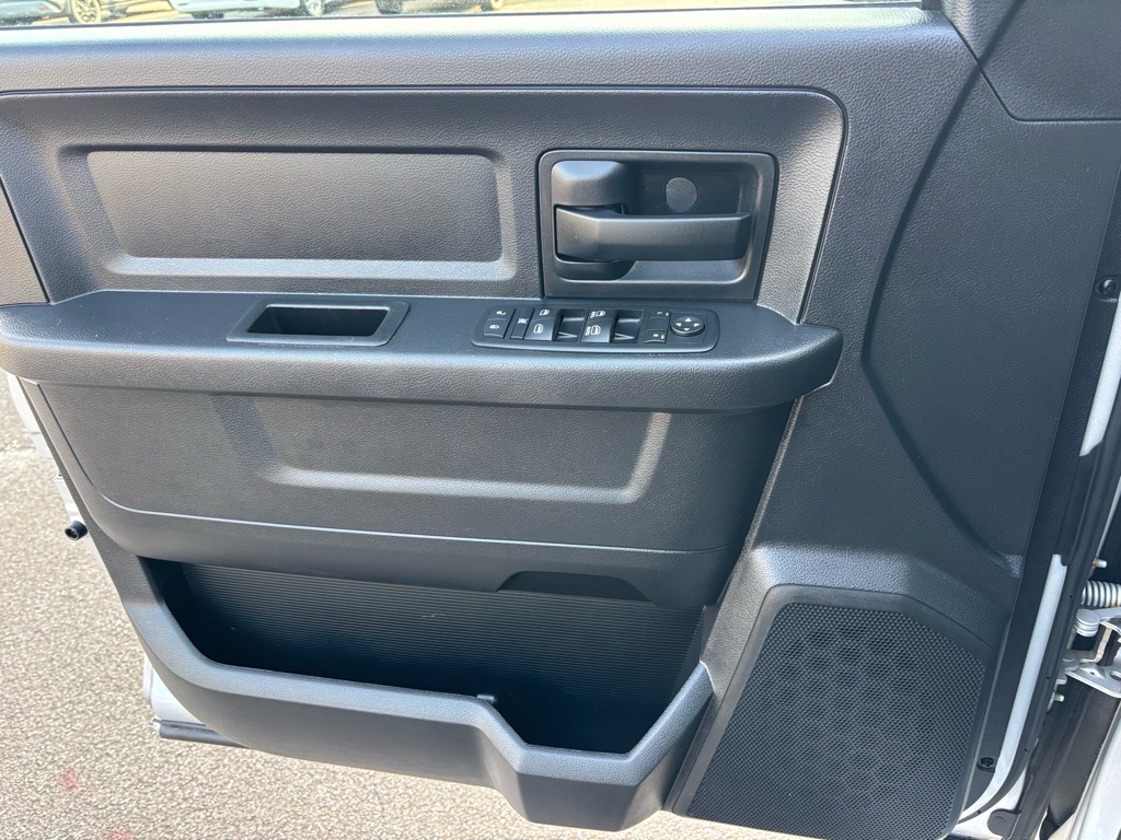 2015 Ram 1500 Express photo 6