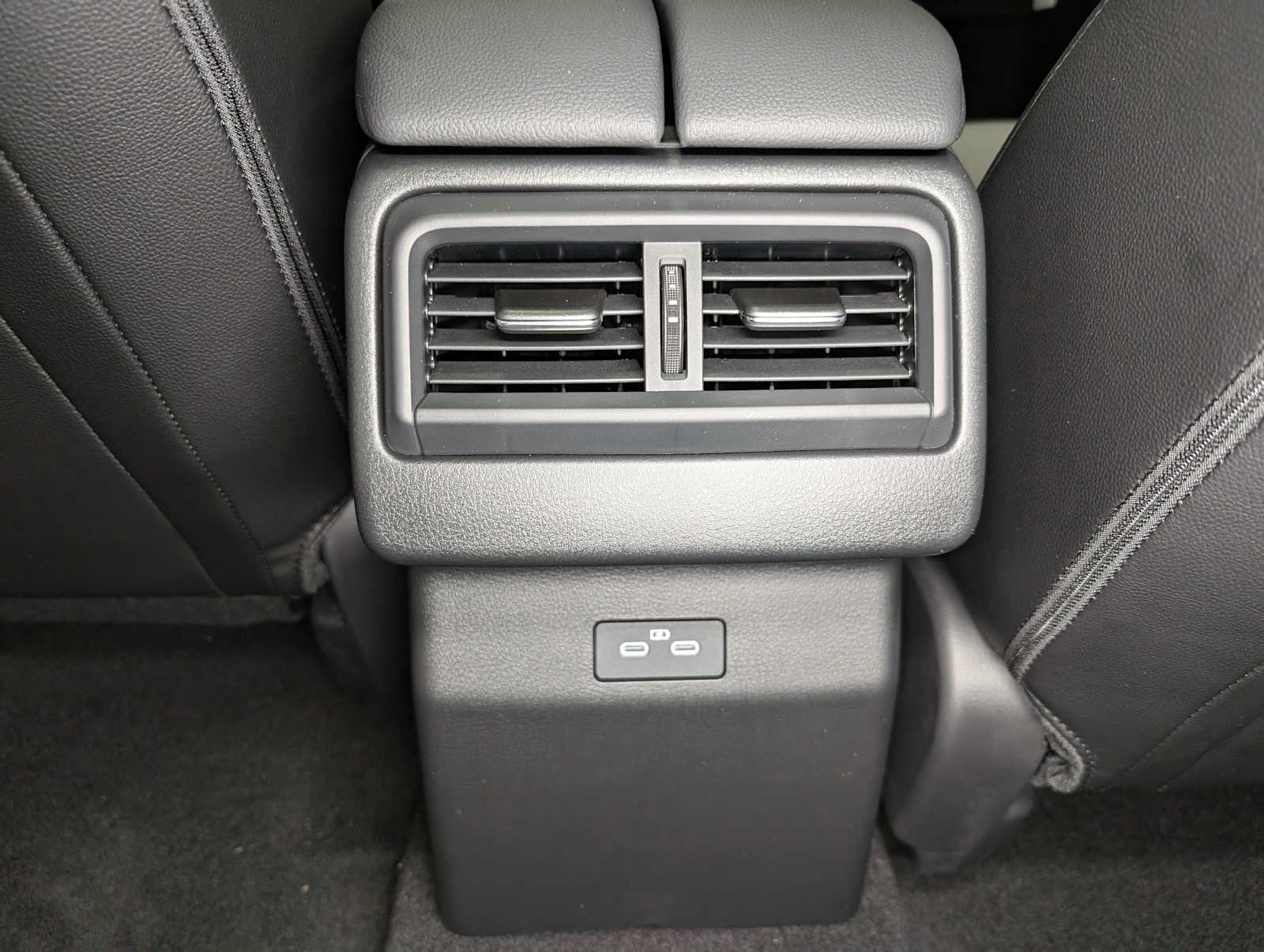 2025 Mazda CX-50 Premium photo 17