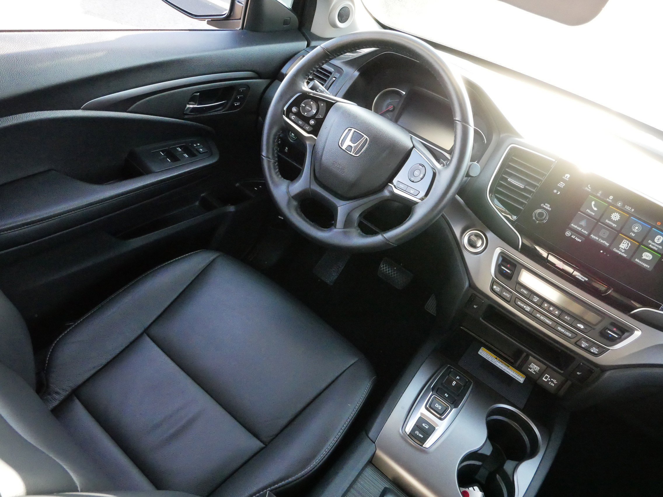 2022 Honda Pilot SE photo 8