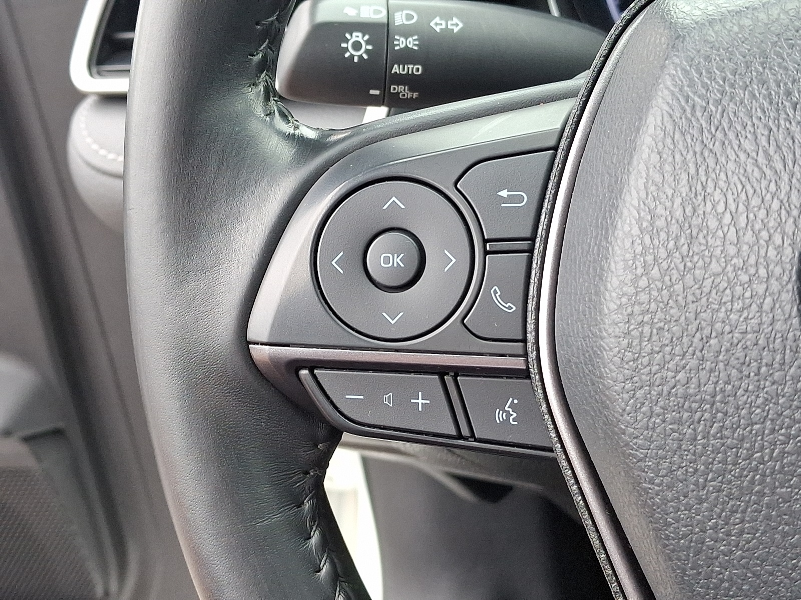 2023 Toyota Camry SE photo 20