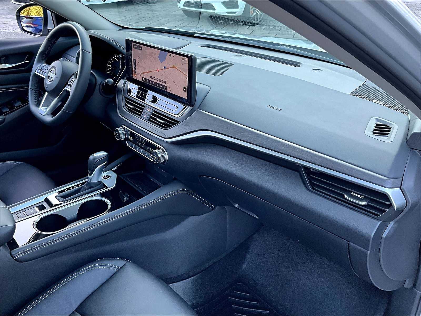 2023 Nissan Altima 2.5 SL photo 14