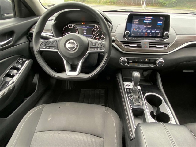 2023 Nissan Altima 2.5 SV photo 9