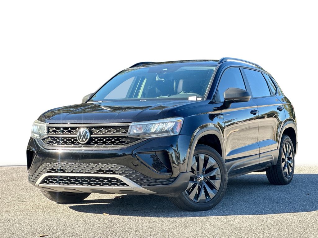2022 Volkswagen Taos S's photo