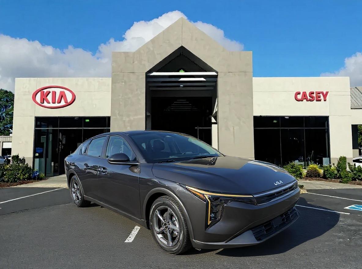 2025 Kia K4 LXS's photo