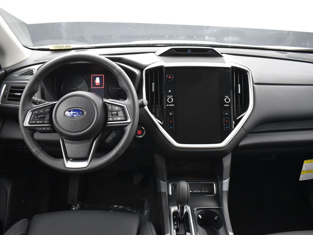 2025 Subaru Ascent Limited photo 11