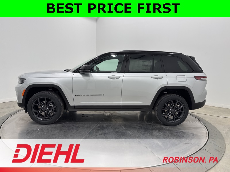 2025 Jeep Grand Cherokee Limited photo 3