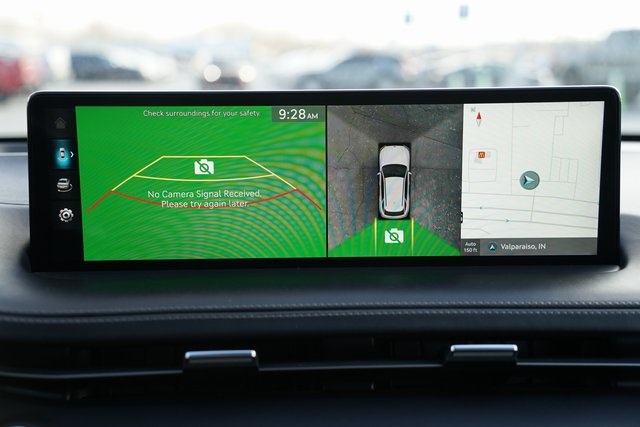 2024 GENESIS GV70 - Image 14