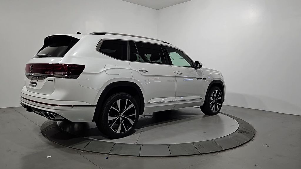 2026 Volkswagen Atlas SEL Premium R-Line photo 4