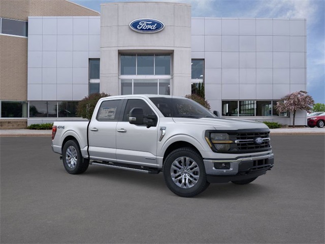 2025 Ford F-150 XLT photo 6