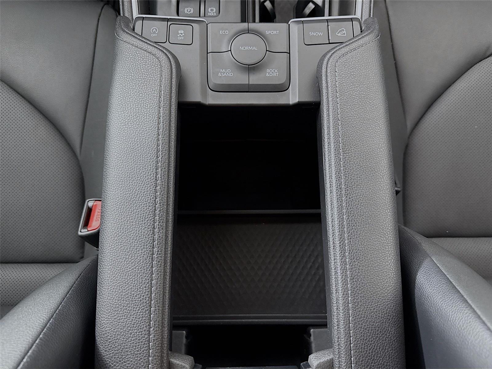 2024 Toyota Grand Highlander XLE photo 34