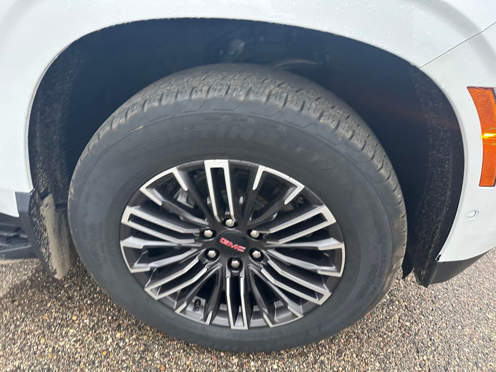 2025 Gmc Yukon XL photo 4