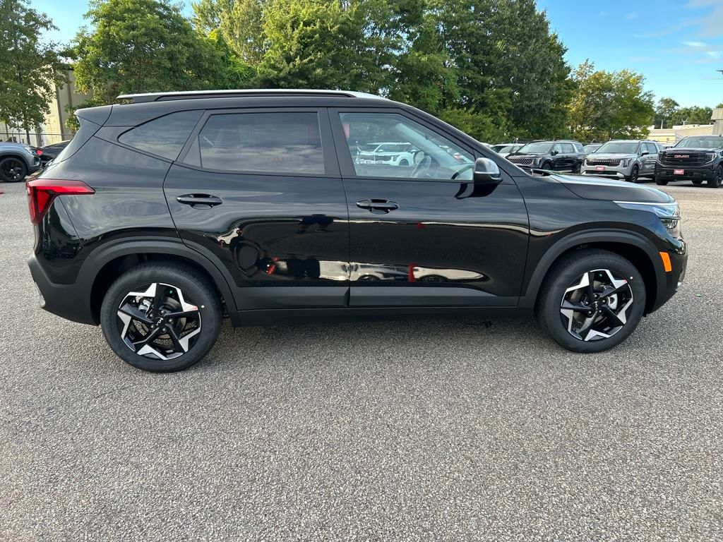 2026 Kia Seltos S photo 7